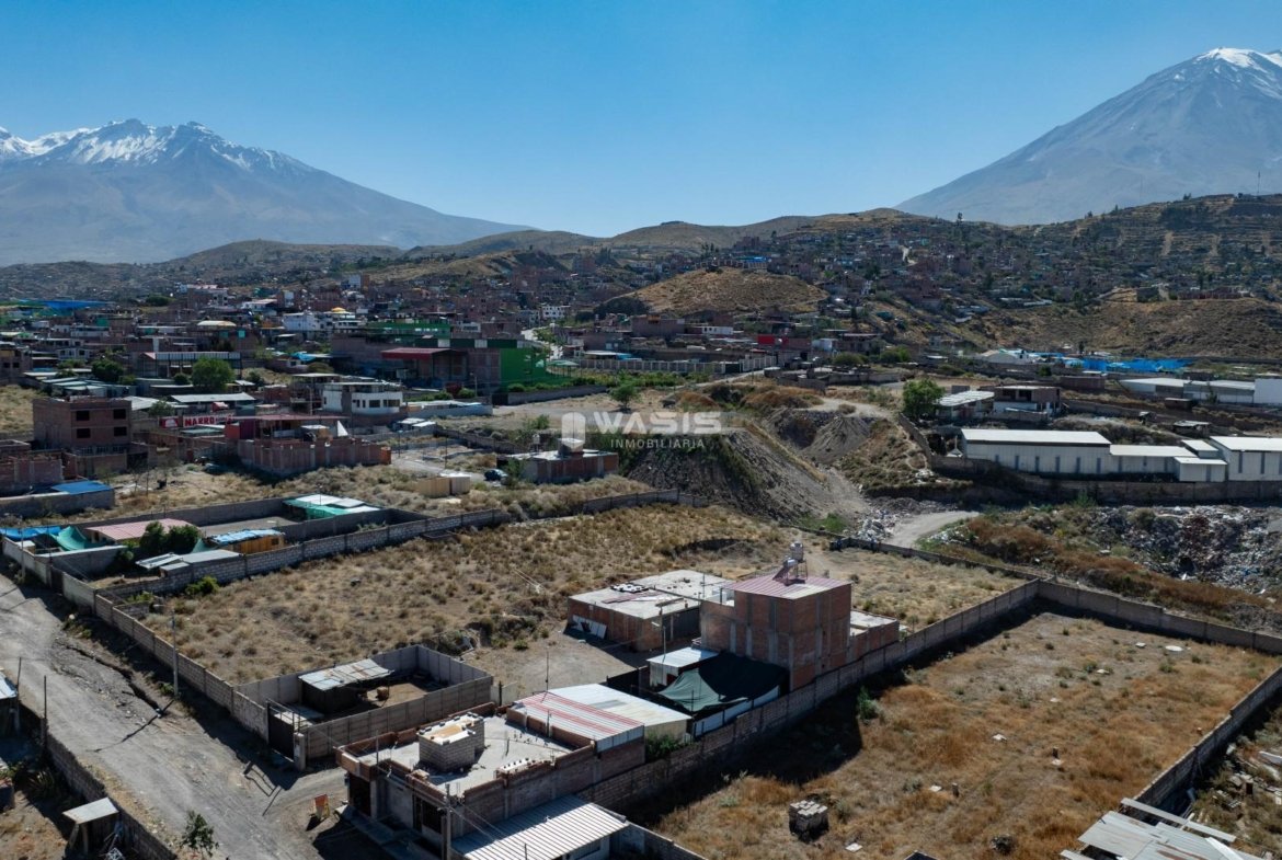 Amplio Terreno Urbano en Venta de 2,301 m² – El Gran Chaparral, Alto Selva Alegre, Arequipa