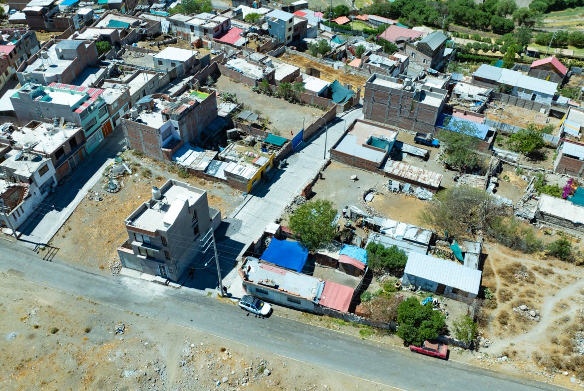 Terreno en Venta de 322 m² con Doble Frente en Yumina, Sabandía – Arequipa